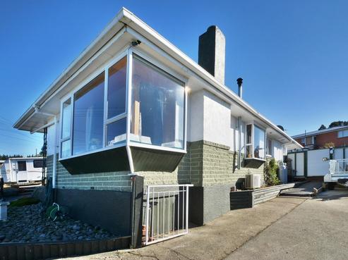 24 Saunders Street, Brockville