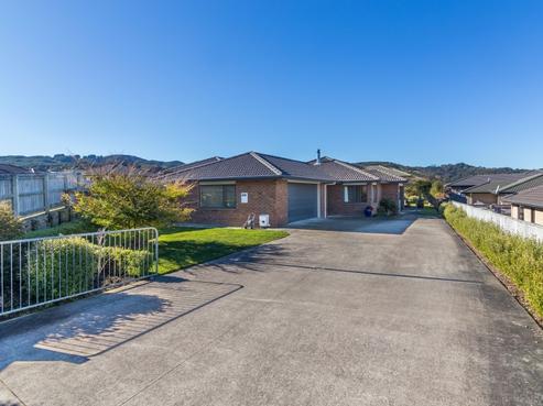 50 Percy Kinsman Crescent, Riverstone Terraces