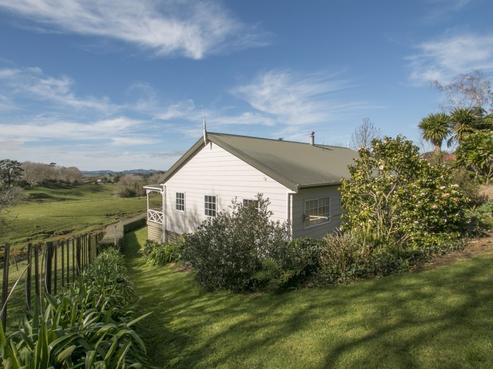 56 Poland Street, Waikino