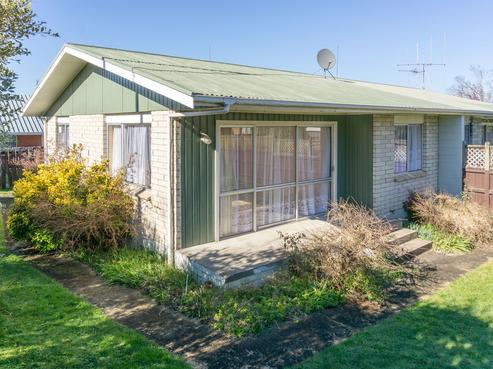 11B Lorraine Place, Glenview