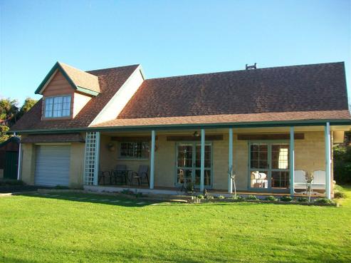 16 Poland Street, Waikino