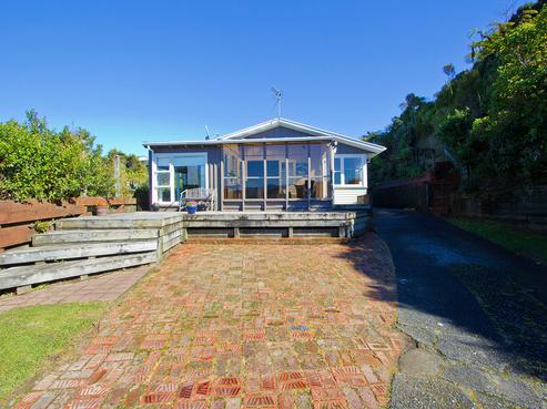 309 Dowse Drive, Maungaraki