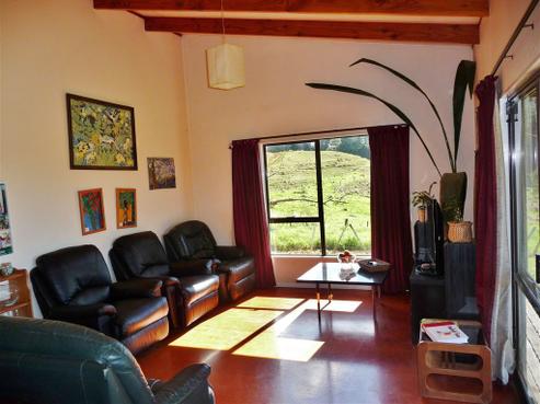 1247 Fern Flat Road, Peria