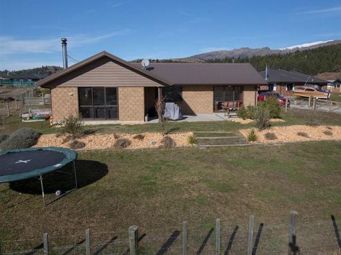 30 Alice Burn Drive, Luggate