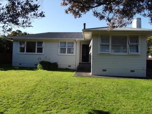 29 William Benton Street, Featherston
