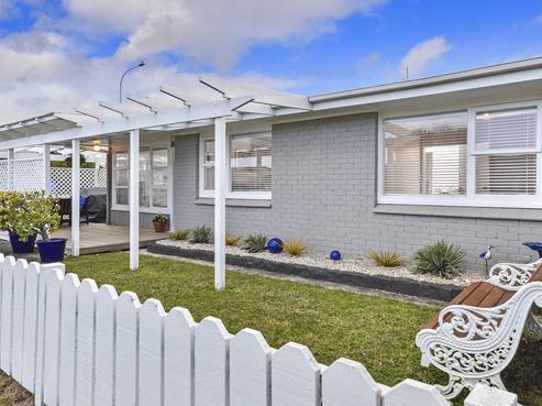 2 Elizabeth Street, Orewa