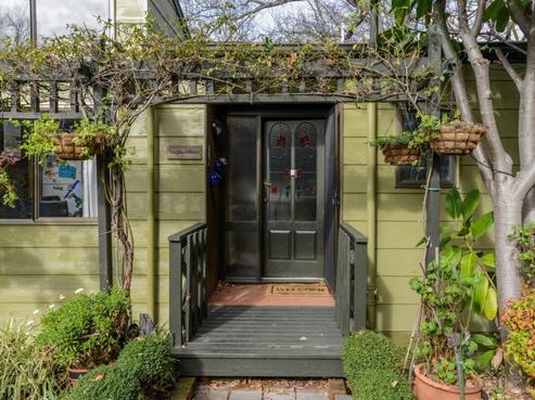 18B Milton Road, Napier Hill