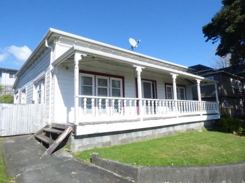 207 Devon Street West, New Plymouth Central