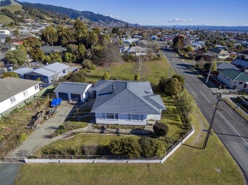 31 Palm Avenue, Stoke