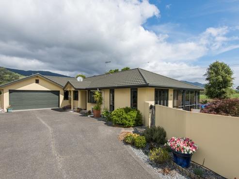 2 Covent Drive, Stoke