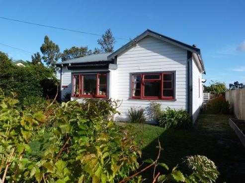 96 Fox Street, Featherston