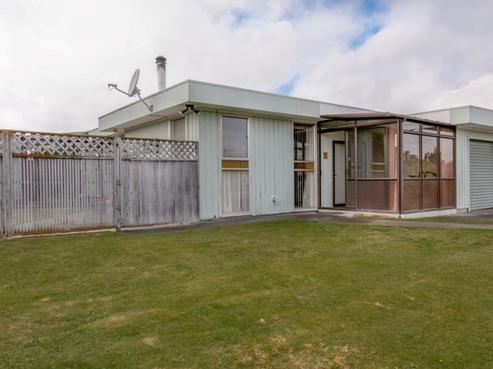 25 Wynyard Crescent, Tamatea