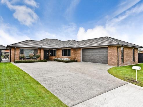 4 Satchmo Place, Rototuna North
