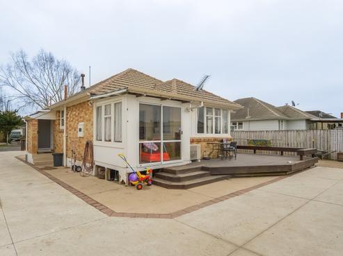 21 Slim Street, Bader