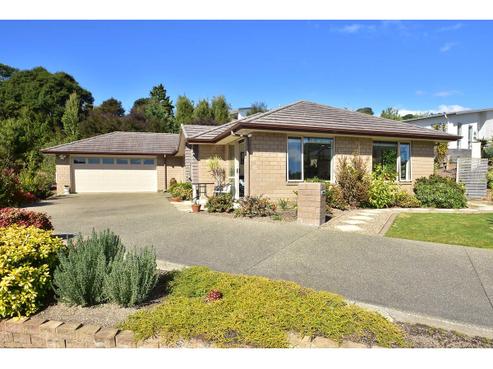 18 Fendalton Place, Hatfields Beach