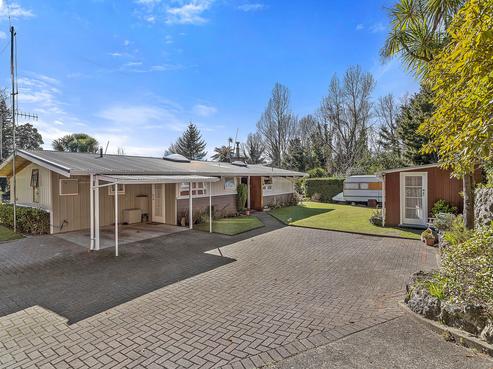 1 Pegasus Drive, Sunnybrook