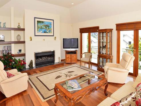 221 Alec Craig Way, Gulf Harbour