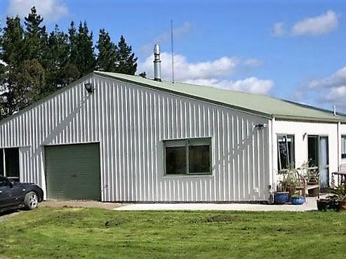 77C Malone Road, Poroti