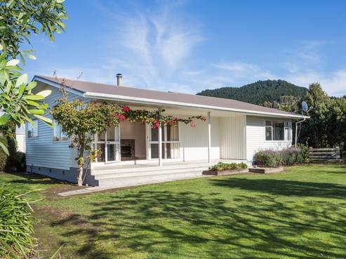 2261 Waimarama Road, Waimarama