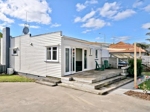 214 Clyde Street, Hamilton East
