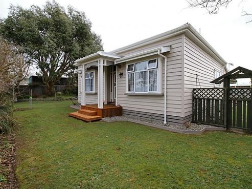 196 Stirrat Street, Clifton