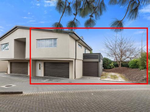 1/15 Tarawera Road, Lynmore
