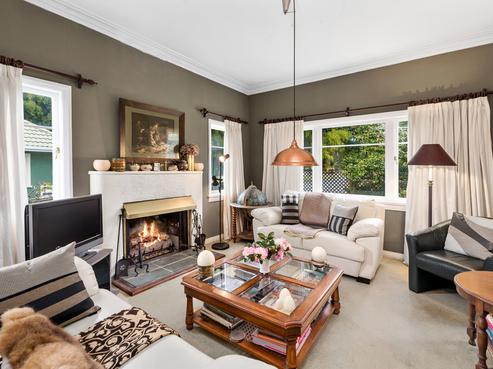 11 High Street, Glenholme