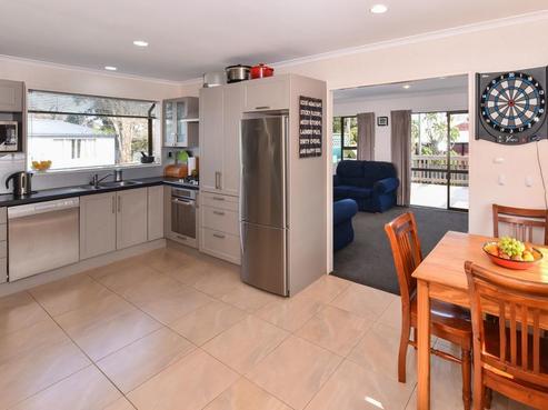 146 Carnoustie Drive, Wattle Downs