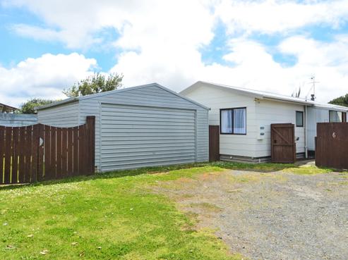 6 Templeton Place, Clendon Park