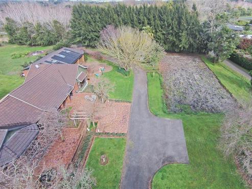 81 Pararekau Road, Karaka