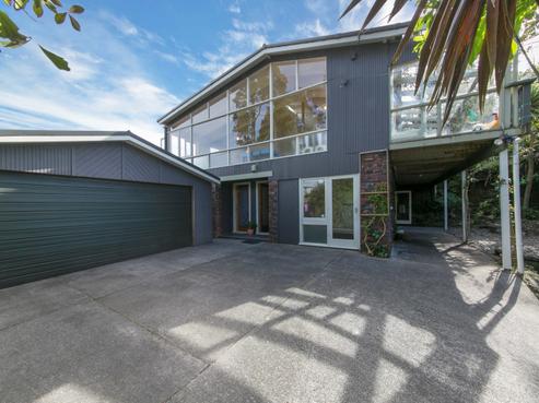 21 Tinopai Road, Titirangi
