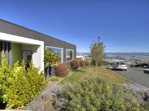 4 Heemskerck Place, Britannia Heights