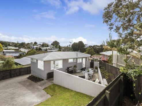 2/32 Totaravale Drive, Totara Vale