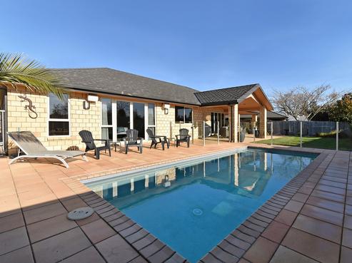 8 Sequoia Way, Stoke