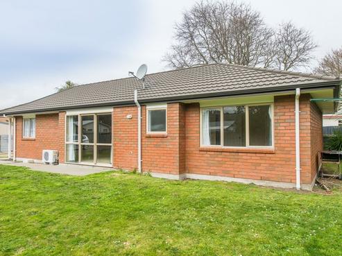 17A Field Street, Aramoho