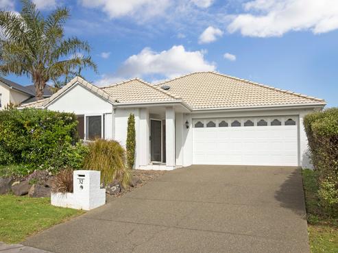32 Cantora Avenue, Northpark