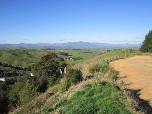 321 Quine Road, Tahuna