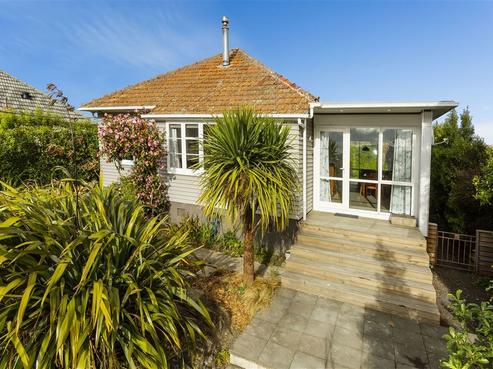 35 Waimea Avenue, Calton Hill