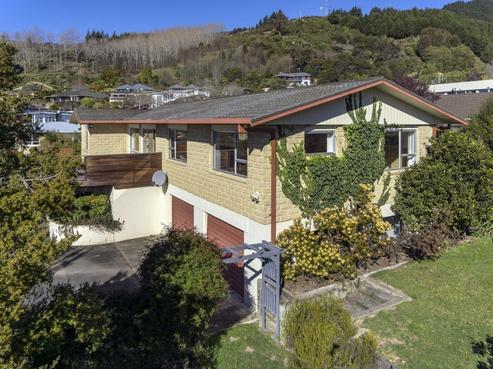 44 Churchill Avenue, Richmond