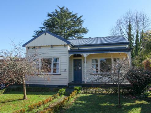 83 Clarkin Road, Fairfield