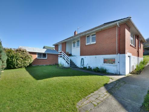 218 South Road, Caversham