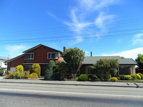 99 Racecourse Road, Allenton