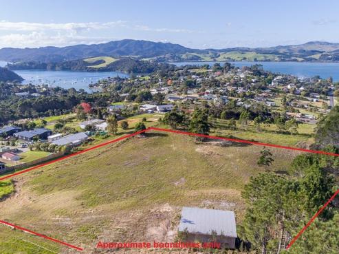 12 Turvey Road, Mangonui