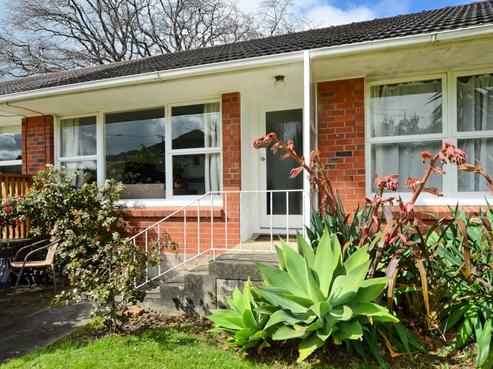 3/13 Creamer Avenue, Belmont
