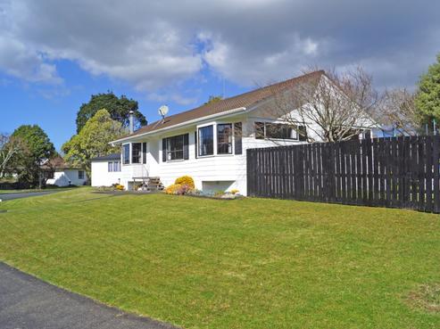 25 Redlands Grove, Swanson