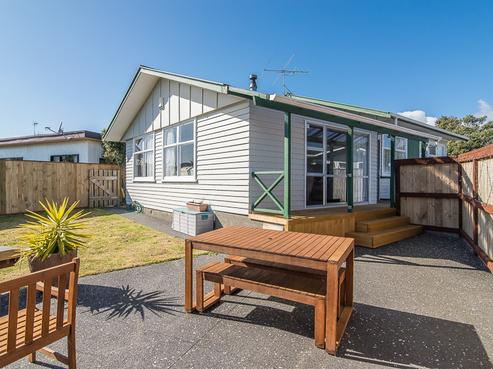 90 Michael Road, Paraparaumu Beach