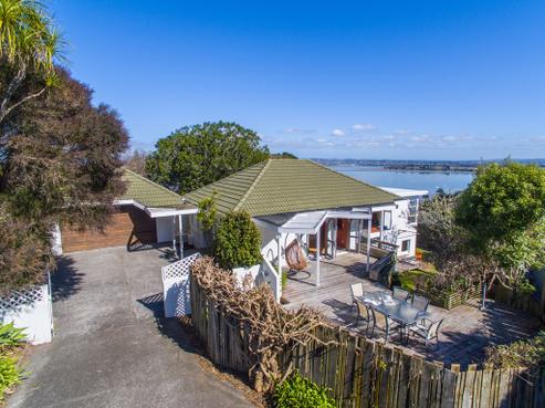 41 Island Bay Road, Beach Haven