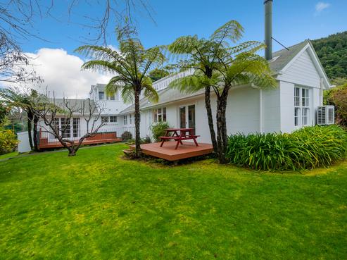 82 Owen Street, Belmont