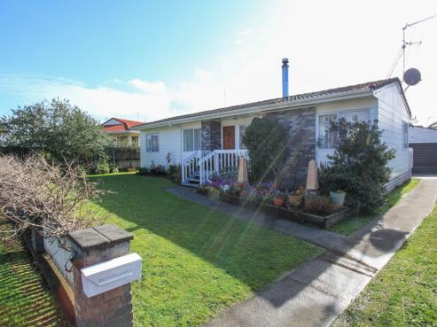 8 Dixon Road, Fitzroy