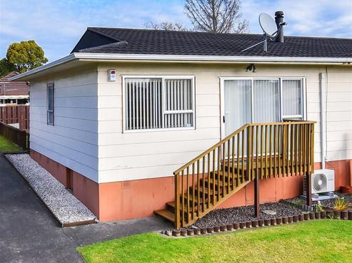 1/8 Challen Close, Conifer Grove
